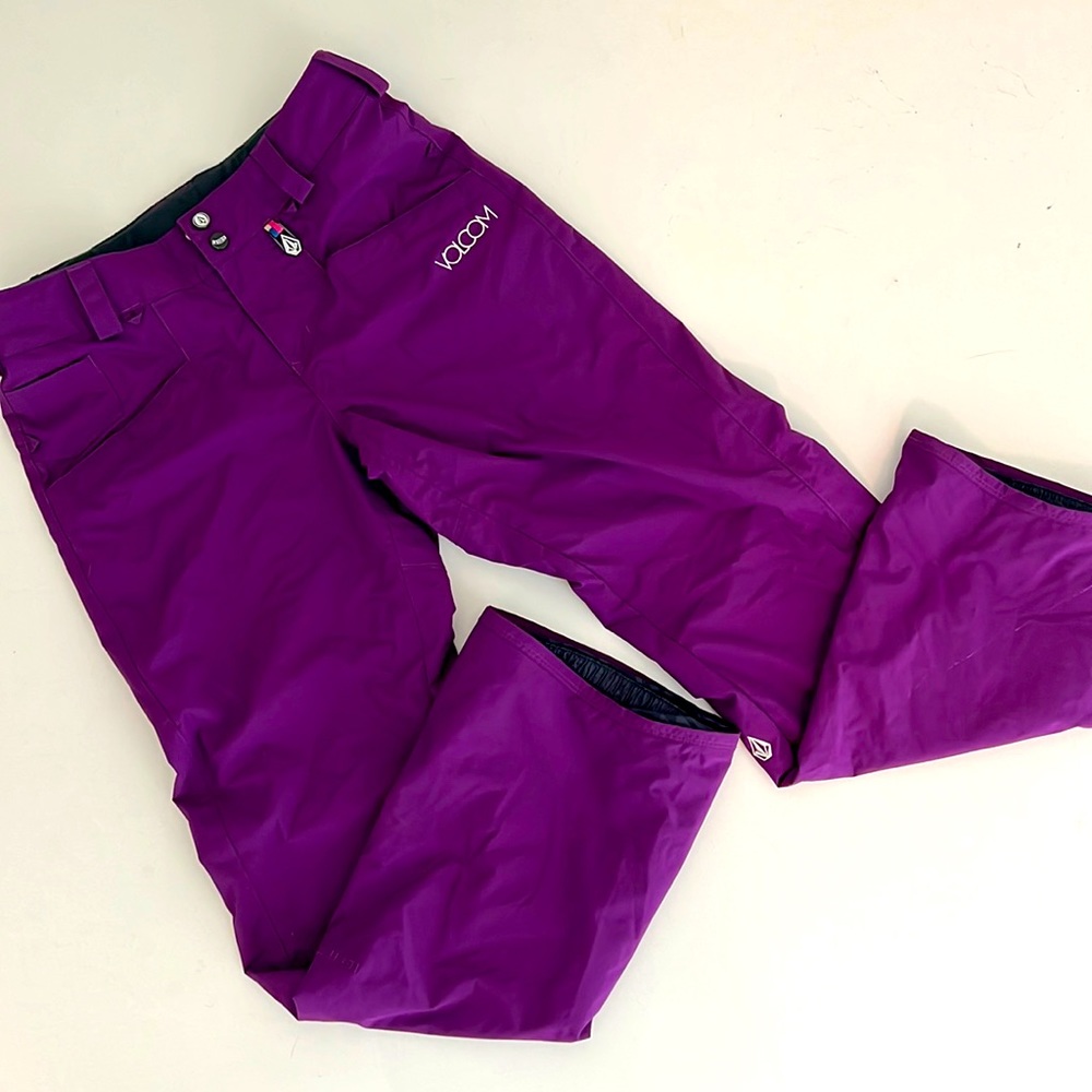 Volcom Nimbus Snowboard Pants in Purple